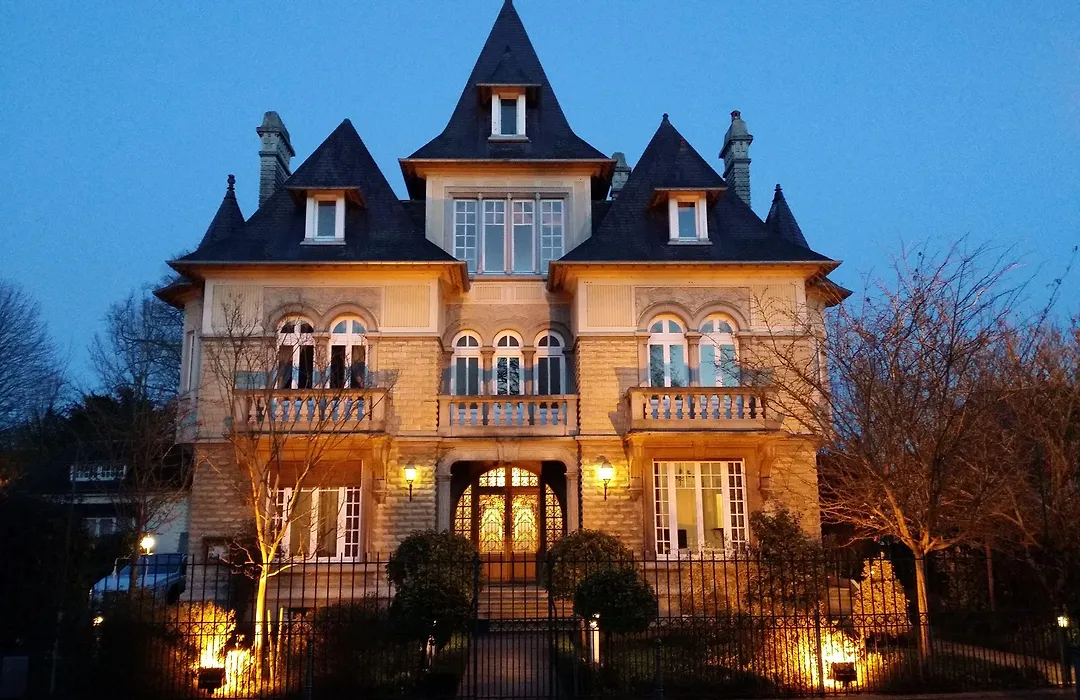 Le Castel Guesthouse-1
