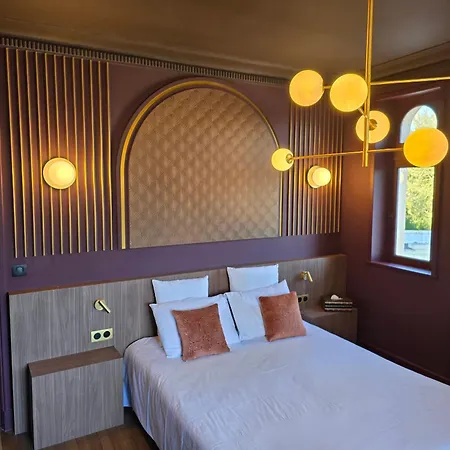 Le Castel Guesthouse-3
